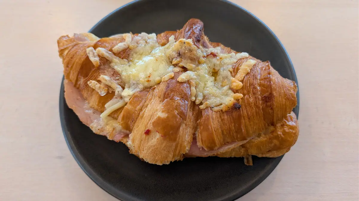 Cake Hut – patisserie in Hatfield town centre